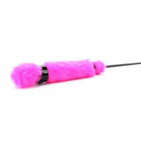 Черный лаковый стек с розовой меховой ручкой - 61 см.