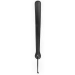 Черная гладкая классическая шлепалка с ручкой - 48 см.